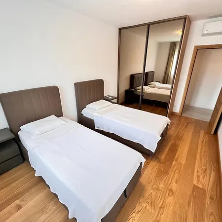 New Luxury Apartament *