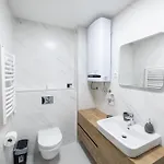New Luxury * بودغوريتْسا