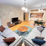 شقة New Luxury بودغوريتْسا