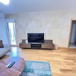 New Luxury بودغوريتْسا