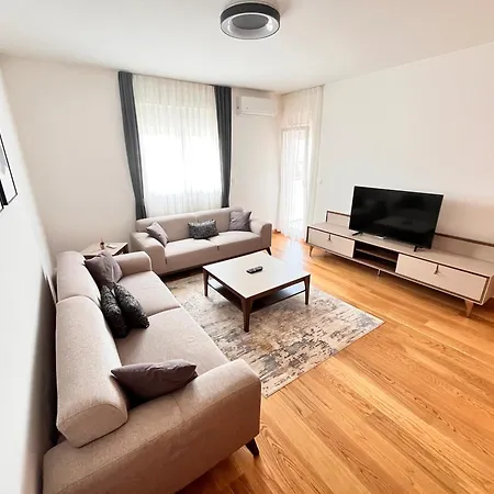 Daire New Luxury Podgoriçe