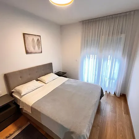 New Luxury Apartment