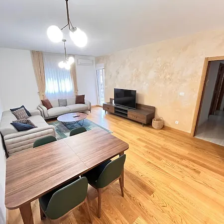 New Luxury Appartamento Podgorica