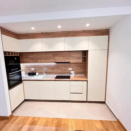 New Luxury * Podgoriçe